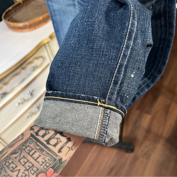 Moussy Vintage Howa Distressed Selvedge Jeans - Picture 5 of 16